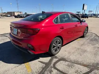 Kia Forte 2023 LXS 4dr Sedán
