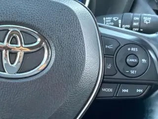 Toyota RAV4 Híbrido 2024 AWD XLE Premium 4dr SUV