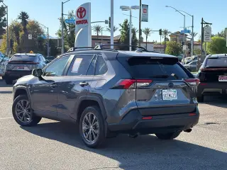 Toyota RAV4 Híbrido 2024 AWD XLE Premium 4dr SUV