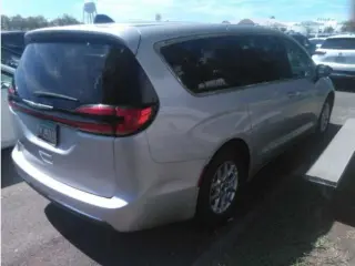 Chrysler Pacifica 2024 Touring L 4dr Mini-Van
