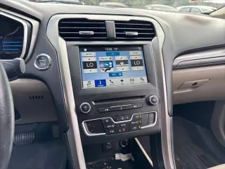 Ford Fusion Hybrid 2017 SE 4dr Sedán