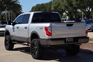 2019 Nissan Titan