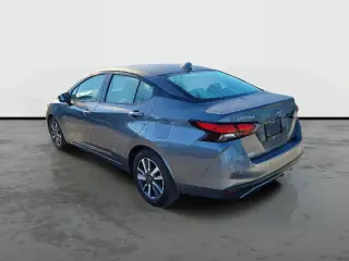 Nissan Versa 2025 SV Sedán de 4 puertas