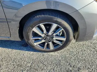 Nissan Versa 2025 SV Sedán de 4 puertas