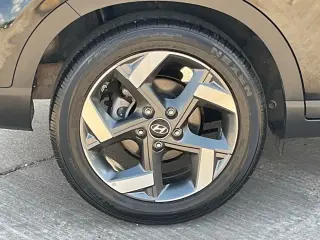 Hyundai VENUE 2025 SEL 4dr Crossover