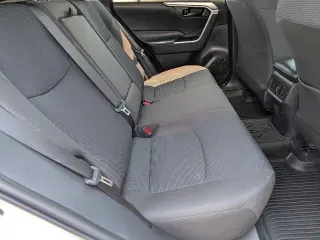 Toyota RAV4 2024 LE 4x4 SUV