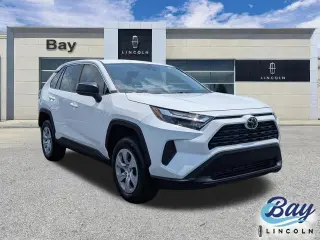 Toyota RAV4 2024 LE 4x4 SUV