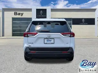 Toyota RAV4 2024 LE 4x4 SUV