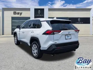 Toyota RAV4 2024 LE 4x4 SUV