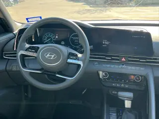 Hyundai ELANTRA Híbrido 2024 Azul Sedán 4 puertas
