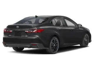 Toyota Camry 2025 SE Sedán 4 puertas