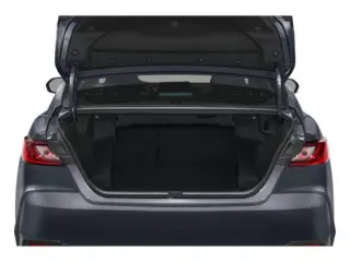 Toyota Camry 2025 SE Sedán 4 puertas