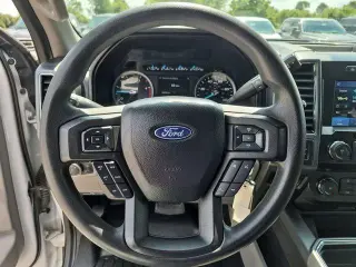 Ford F-350 Super Duty 2021 4x4 XLT 4dr Crew Cab 6.8 ft. SB SRW Pickup