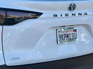 Toyota Sienna 2024 AWD LE 8-Pasajeros 4dr Mini-Van
