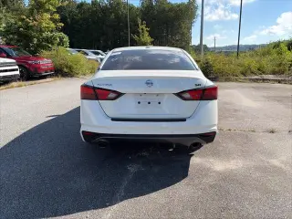 Nissan Altima 2021 2.5 SR 4dr Sedán