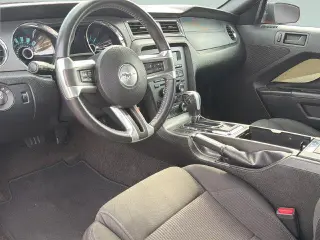 Ford Mustang 2013 V6 2desc Convertible