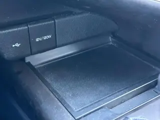 Toyota Camry 2024 SE Sedán de 4 puertas