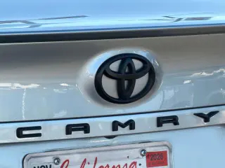 Toyota Camry 2024 SE Sedán de 4 puertas