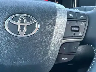 Toyota Camry 2026 SE 4dr Sedán