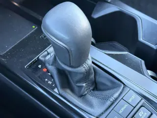 Toyota Camry 2026 SE 4dr Sedán