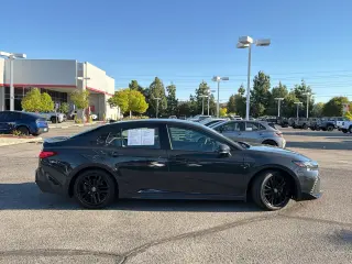 Toyota Camry 2026 SE 4dr Sedán