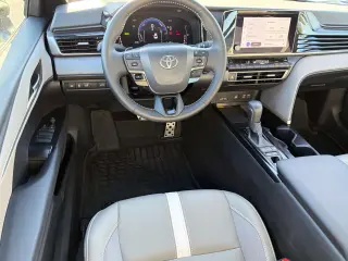 Toyota Camry 2026 SE 4dr Sedán