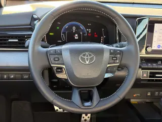 Toyota Camry 2026 SE 4dr Sedán