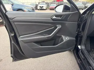 Volkswagen Jetta 2024 SE 4dr Sedán