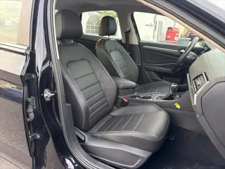 Volkswagen Jetta 2024 SE 4dr Sedán