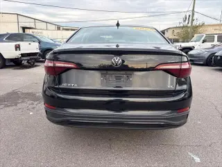 Volkswagen Jetta 2024 SE 4dr Sedán