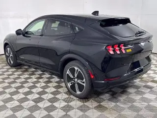 Ford Mustang Mach-E 2023 Premium 4dr SUV