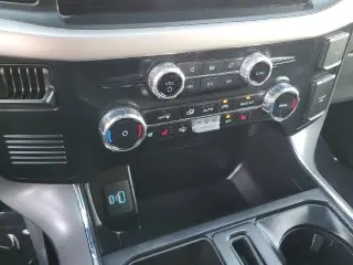 Ford F-150 Lightning 2023 AWD XLT 4dr SuperCrew 5.5 ft. SB