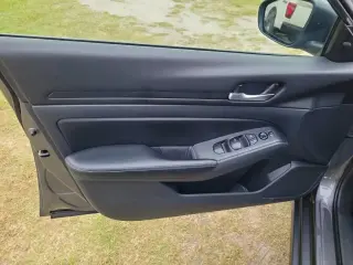 Nissan Altima 2025 2.5 SV 4dr Sedán