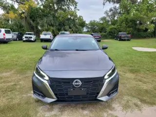 Nissan Altima 2025 2.5 SV 4dr Sedán