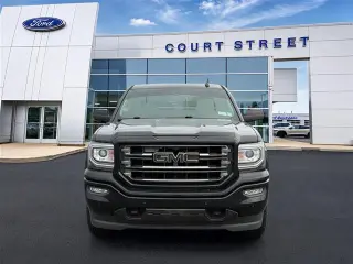 GMC Sierra 1500 2017 4x4 SLT 4dr Crew Cab 5.8 ft. SB
