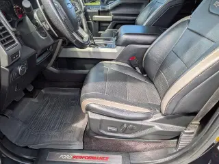 Ford F-150 2017 4x4 Raptor 4dr SuperCrew 5.5 ft. SB