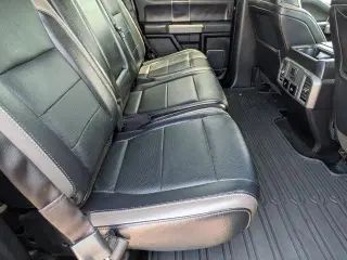 Ford F-150 2017 4x4 Raptor 4dr SuperCrew 5.5 ft. SB
