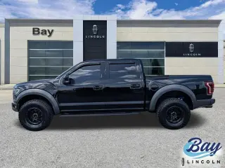 Ford F-150 2017 4x4 Raptor 4dr SuperCrew 5.5 ft. SB