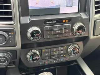 Ford F-150 2019 4x4 Raptor 4dr SuperCrew 5.5 ft. SB