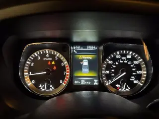 Nissan Titan 2018 4x4 SV 4 puertas Crew Cab