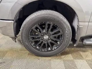 Nissan Titan 2018 4x4 SV 4 puertas Crew Cab