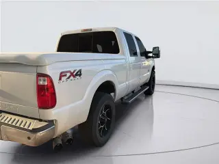 Ford F-250 Super Duty 2015 4x4 King Ranch 4dr Crew Cab 6.8 ft. SB Pickup
