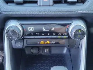 2025 Toyota RAV4 Hybrid