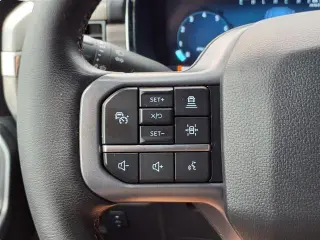 Ford F-150 2025 4x4 Lariat 4dr SuperCrew 5.5 ft. SB