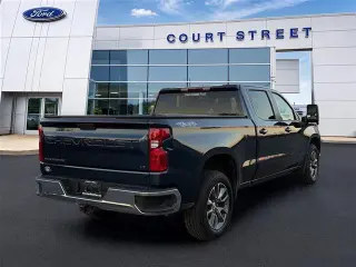 Chevrolet Silverado 1500 Limited 2022 4x4 LT 4dr Crew Cab 5.8 ft. SB con 1LT