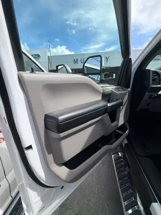 Ford F-350 Super Duty 2019 4x4 XLT 4dr Crew Cab 6.8 ft. SB SRW Pickup
