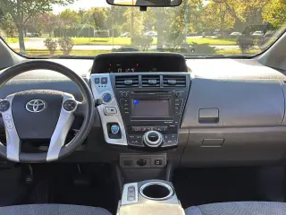 2013 Toyota Prius v
