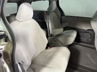 2012 Toyota Sienna