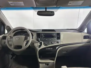 2012 Toyota Sienna
