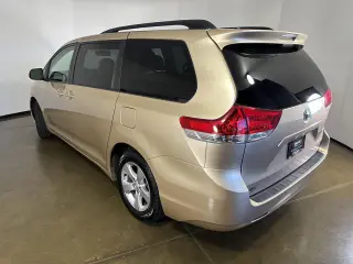 2012 Toyota Sienna